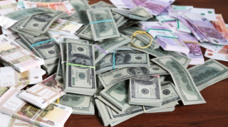Сотрудница ювелирного салона в Уфе украла драгоценности на 12 млн рублей